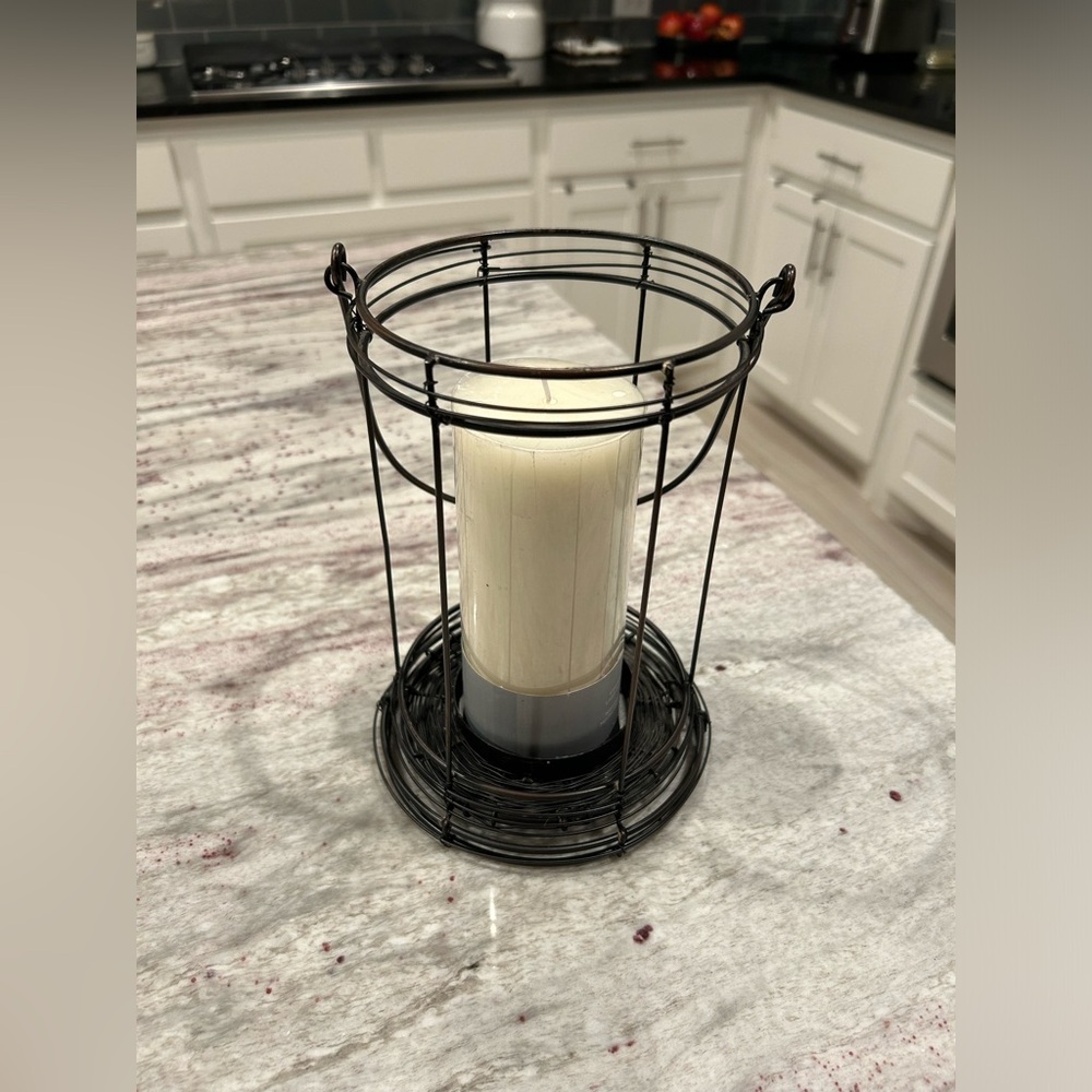 Farmhouse candle holder with new candle